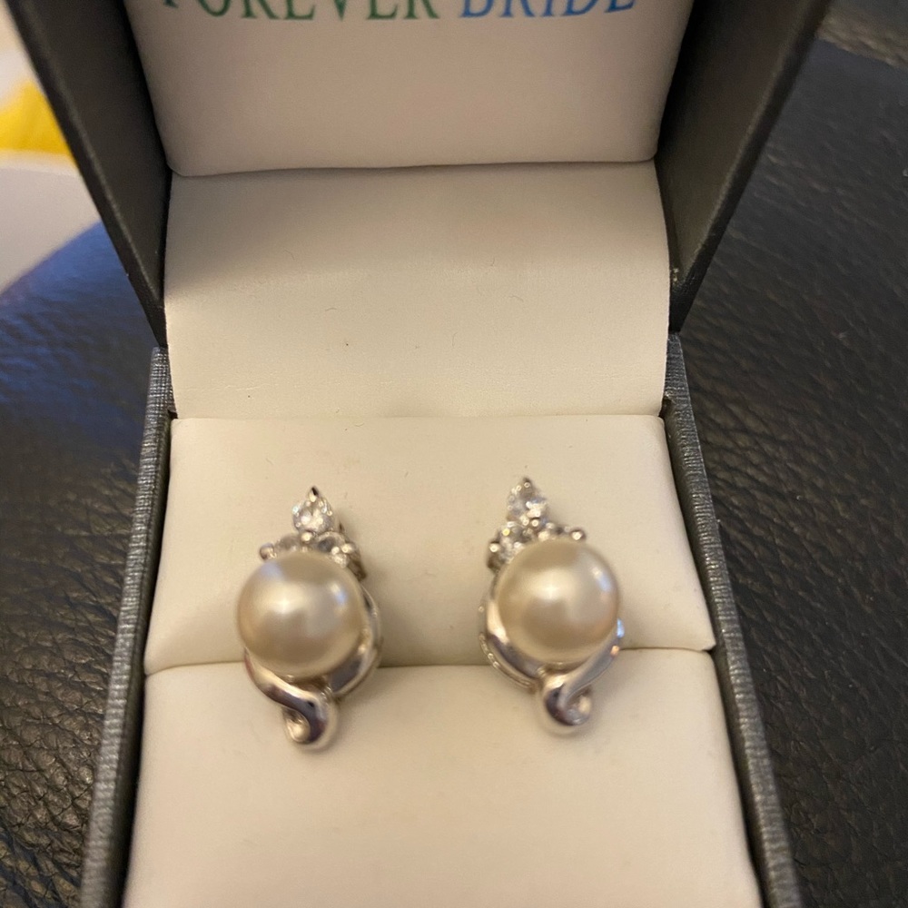 Jewelry Set - Picture 4 of 6